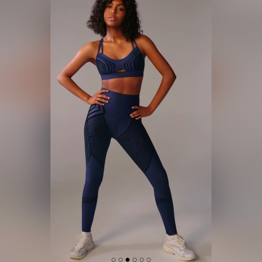 NWT Savage x Fenty Special FX Leggings Ocean Cavern Blue size M